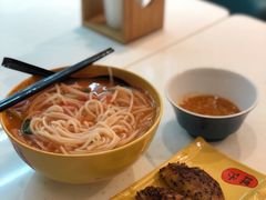 番茄汤底-谭仔米线(皇庭广场店)