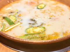 -洱火云南酸菜牛肉火锅(石景山当代商城店)