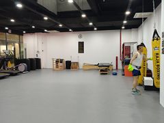 -黑白健身·私教·拳击·普拉提(体汇+红馆店)