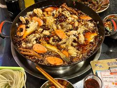 -鸿顺老铁锅美蛙鱼府(解放碑店)