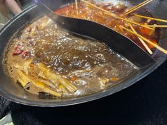 -鹿鸣山草本茶香火锅(园西路店)