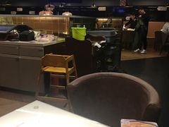 -新大咀港式茶餐厅(宝山万达店)