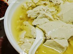 -土砂锅生态山庄·非遗砂锅雅鱼