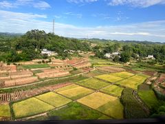 -鸿通城购物中心