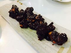 黑蒜小排-小郭私房菜·海肠捞饭店(学士街店)