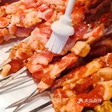 饼加肉的快乐，还有东北麻辣烫，看着世界杯绝了[强]