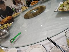 -宾朋海鲜特色美食餐厅·纯手工鲅鱼水饺(兴海路店)