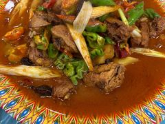 -俭寨大盘鸡·手抓肉·烧烤新疆菜(乌苏路店)