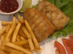 -Neary Khmer Restaurant