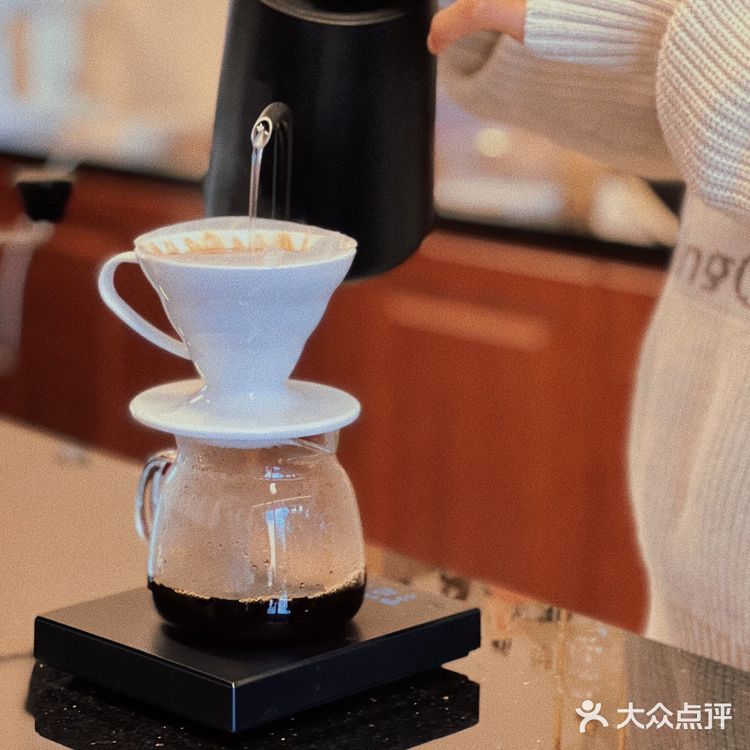 🍃日落归山海、山海藏深意！复古社区咖啡