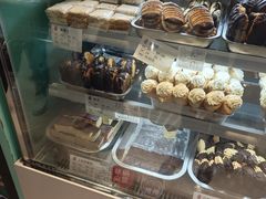 -上海哈尔滨食品厂(合生汇店)