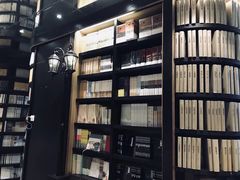 -钟书阁(松江泰晤士小镇店)