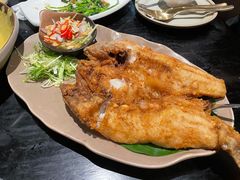 泰式炸鱼配生芒酱汁-Thai Alley泰爱里(二沙岛店)