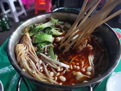 涮锅-玉园烧烤·海鲜辣炒