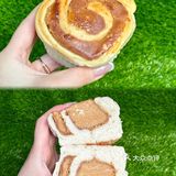 肉松面包控大满足‼️边吃边掉-陆小熙 毛茸茸