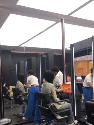 -侨治发型