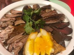 -潮界(LU·ONE凯德晶萃广场店)