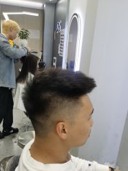 -D.G造型·烫发染发接发