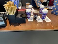 -瑞幸咖啡(Lab·前海壹方汇负一楼店)