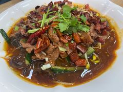 水煮牛肉-洪姐川菜东北菜铁锅炖(天生丽街店)