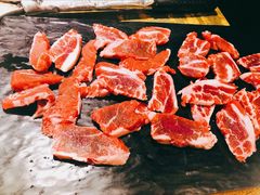 牛排骨肉-小花猪韩式石板烤肉