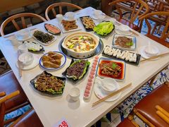 -土连锅·现熬养生汤锅(梁家巷店)