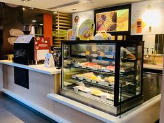 面包甜点陈列柜-麦当劳(新华路步步高店)