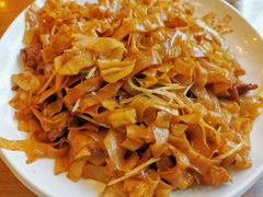 传统干炒牛河-沙河粉村·国家非遗传承(云台店)