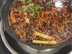 -鸿顺老铁锅美蛙鱼府(解放碑店)