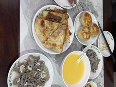 -尹记门钉肉饼(丰台站店)