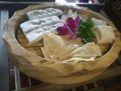 -滇釜火锅·能喝汤的火锅(车公庄店)