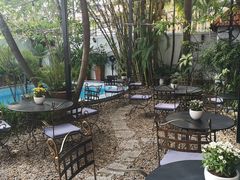-La Villa French Restaurant