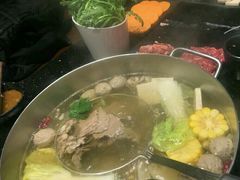 吊龙-德记牛肉社潮汕鲜切牛肉火锅(中心路店)