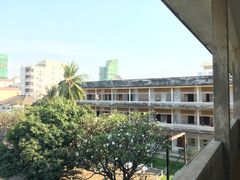 -吐斯廉屠杀博物馆