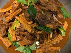 -隔壁老王·家常云南菜(花巷店)