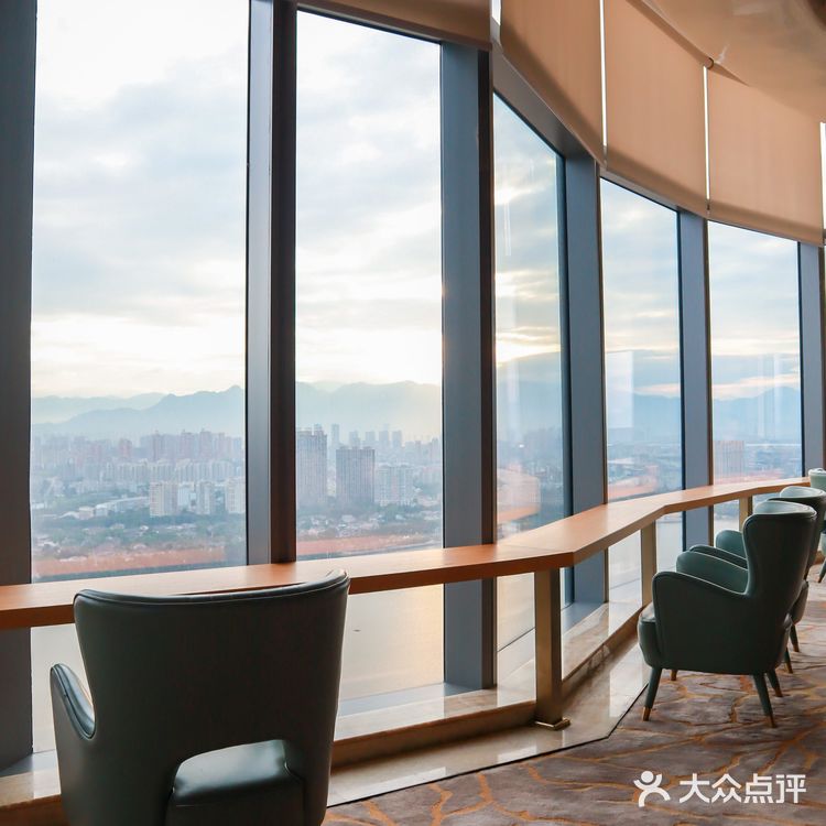 福州40层高空下午茶，360度俯瞰榕城闽江景，简直了！😮