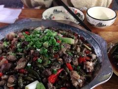 -廖哥泡椒兔(峨眉店)