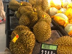 -中百仓储超市有限公司(越秀星汇维港店)