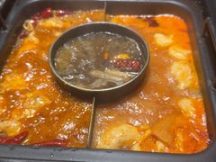 -老牌坊云南鱼豆花火锅(嵩山店)