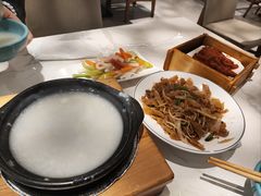 -黄金粥港式·早晚茶(海阳路店)