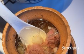 Stewed Pork Ribs with Lotus Seeds in Clay Pot