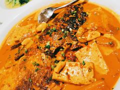 乾隆鱼头烧豆腐-乾隆美食·本帮菜(黄河路店)