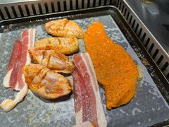 -牛里牛气· 榴莲海鲜鲜牛肉自助火锅·烤肉(华南城店)