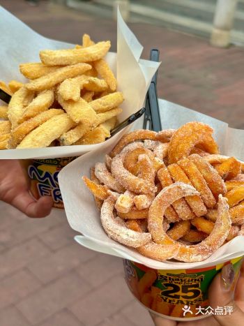 珠三角限定！瓦楞薯来啦！外脆内嫩宽面！金黄的波浪型粗薯