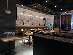 大堂-李子坝梁山鸡(北碚万达五鸡哥店)