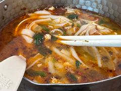 小锅肉酱老豆腐手工粉-小满手工粉(杭州滨江龙湖店)