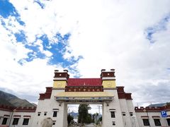 -松赞干布出生地