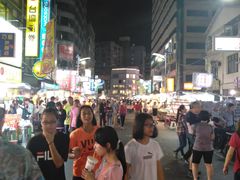 景点-六合夜市
