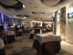 -广州塔卢特斯法国旋转餐厅