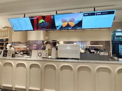 -HOT CRUSH趁热集合·现烤面包(环球港店)